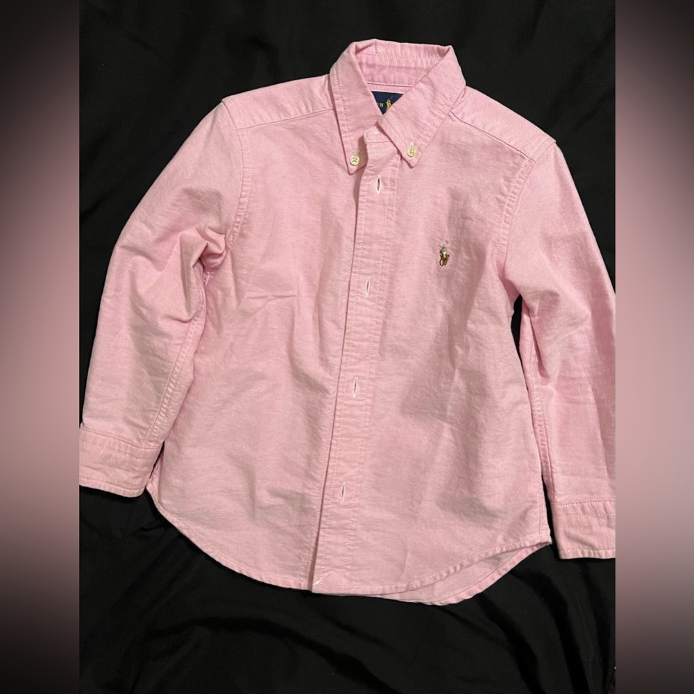 Lightly worn boys Ralph Lauren button down shirt!